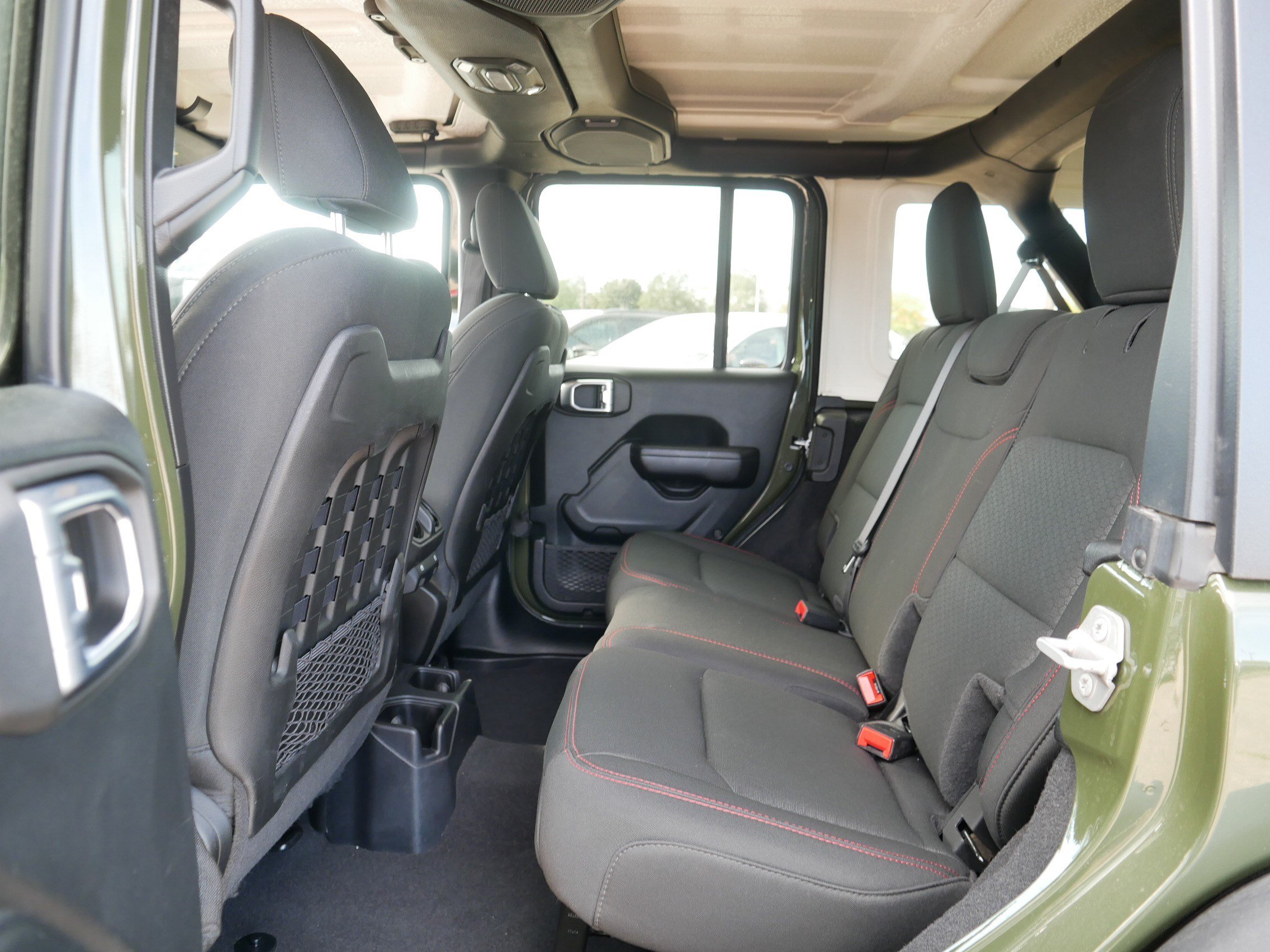 Used 2021 Jeep Wrangler Unlimited Rubicon AWD/4WD image 34