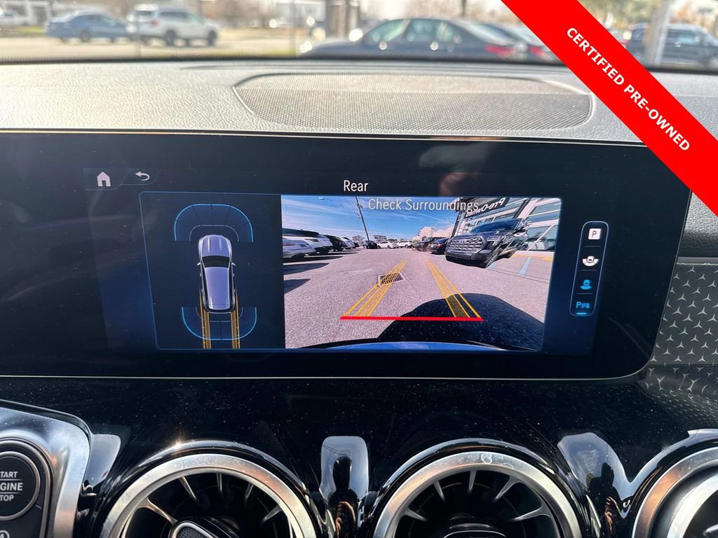 Used 2024 Mercedes-Benz GLB 250 image 24