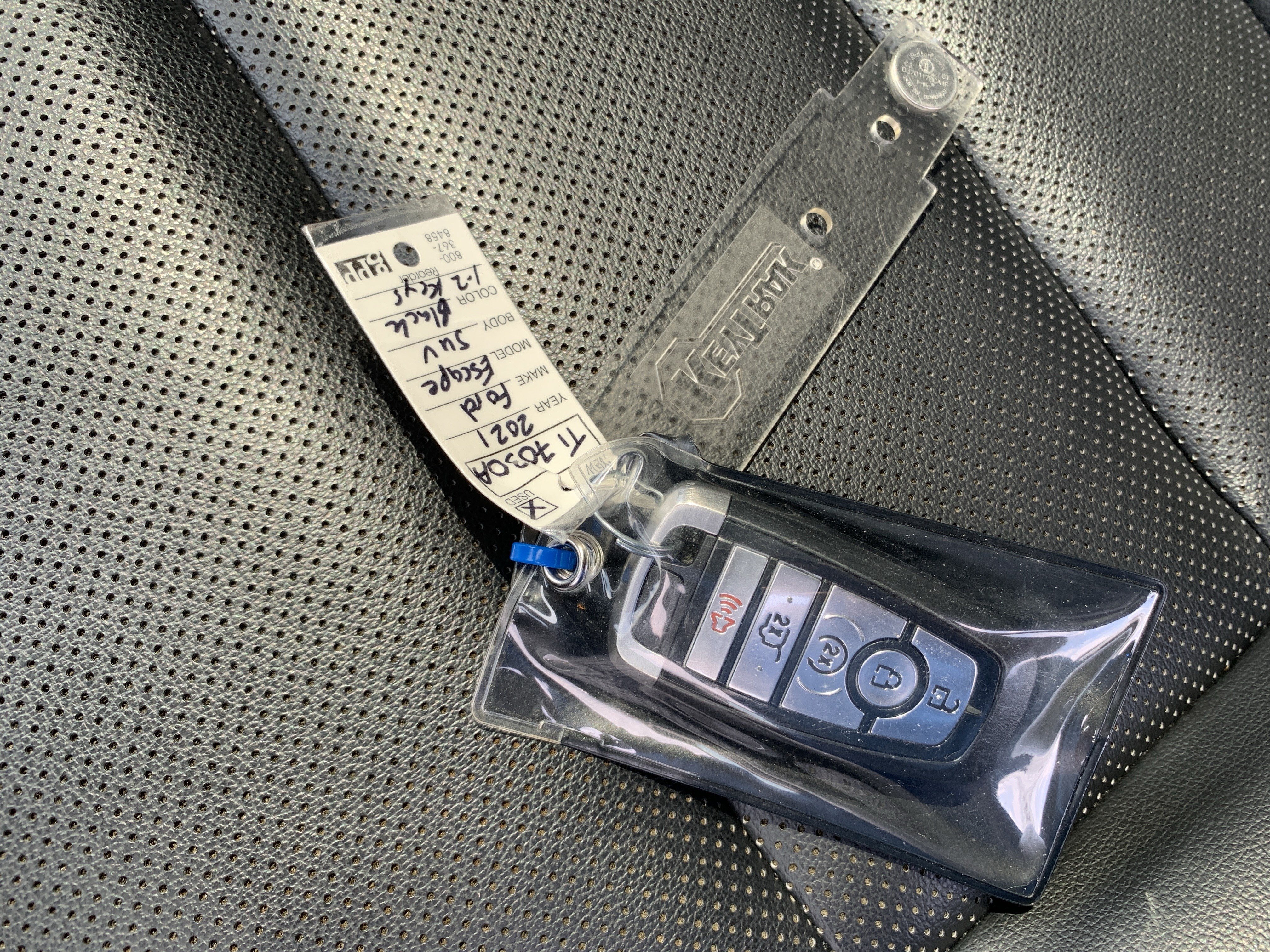 Used 2021 Ford Escape Titanium AWD/4WD image 37