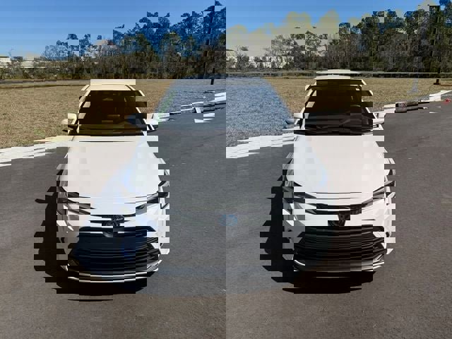 Used 2025 Toyota Corolla LE image 11