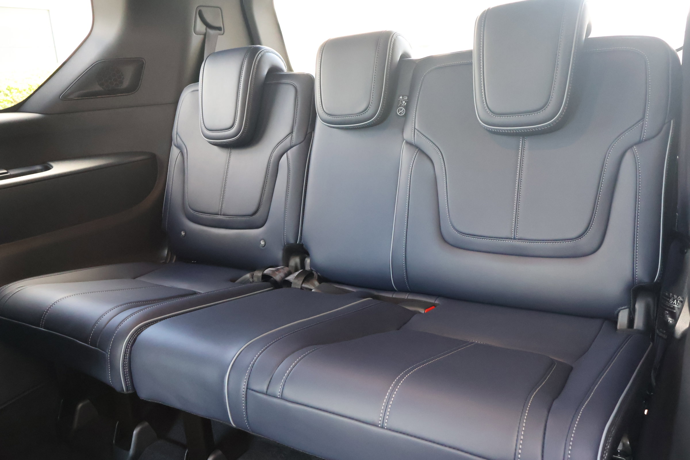 New 2026 INFINITI QX80 4WD image 14