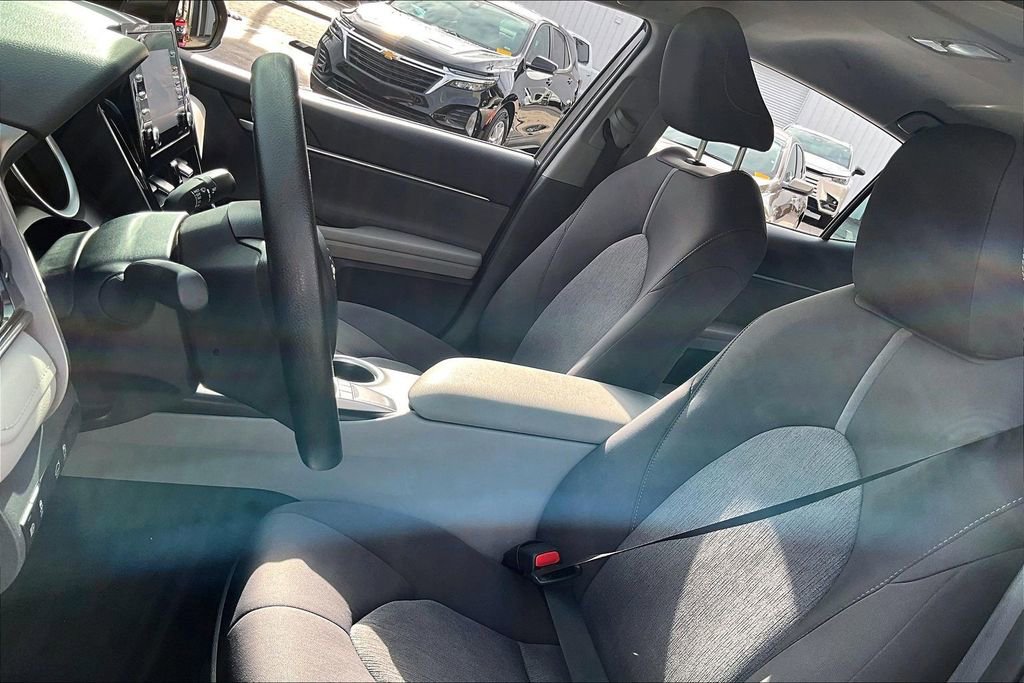 Used 2024 Toyota Camry LE image 21