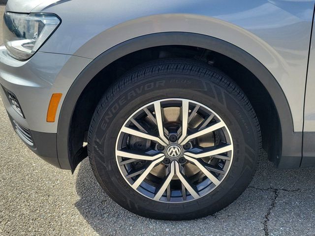 Used 2021 Volkswagen Tiguan S image 8