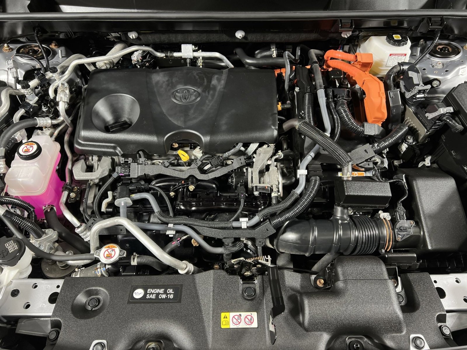 Used 2021 Toyota RAV4 SE image 26