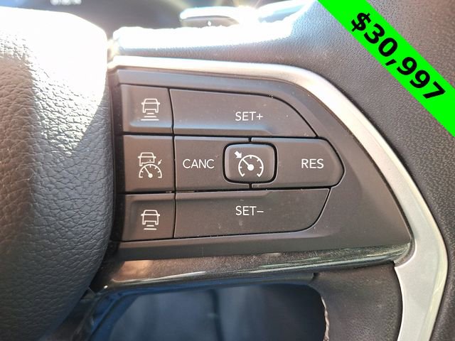Used 2023 Jeep Grand Cherokee Altitude image 23