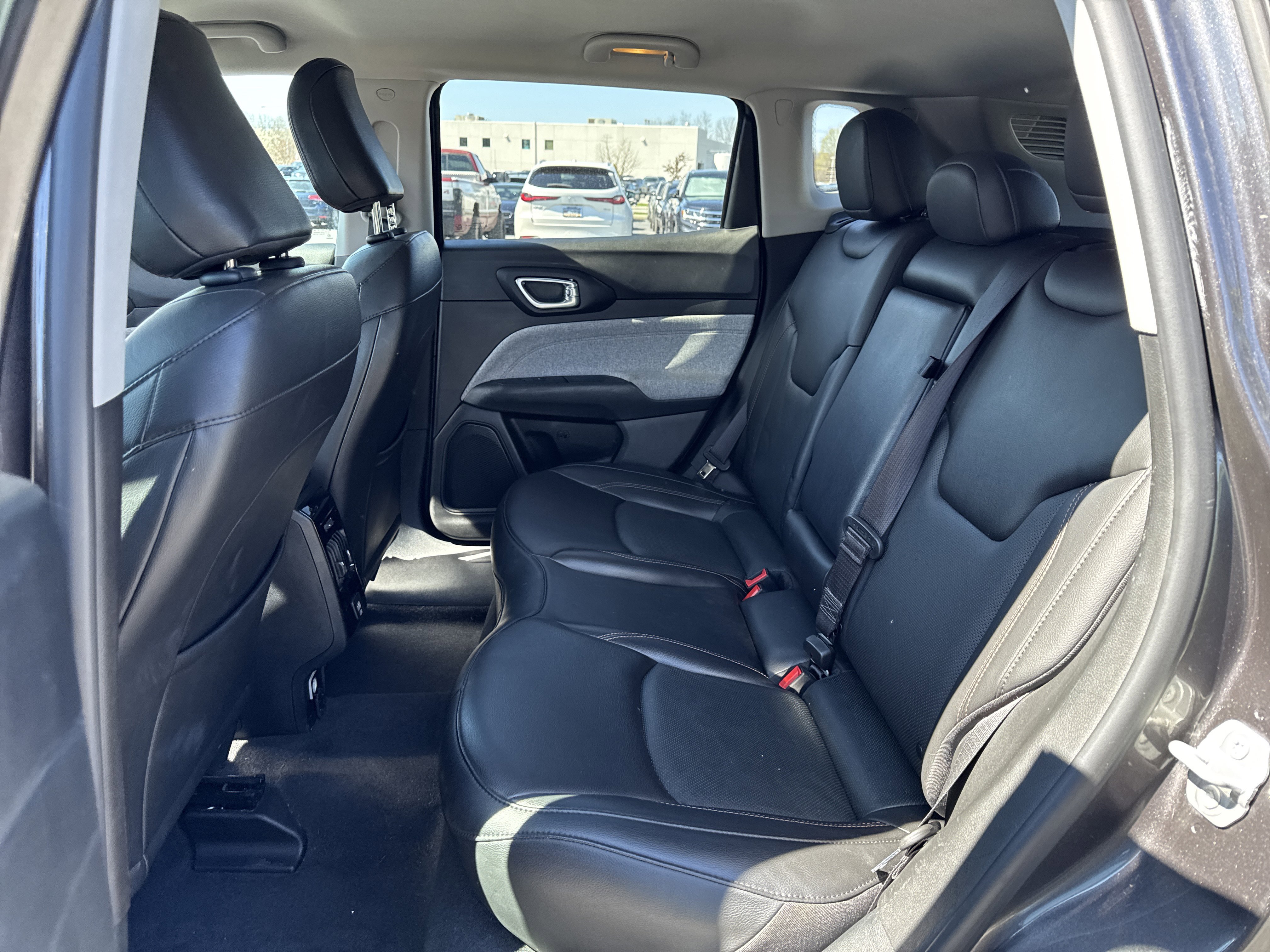 Used 2022 Jeep Compass Latitude image 20
