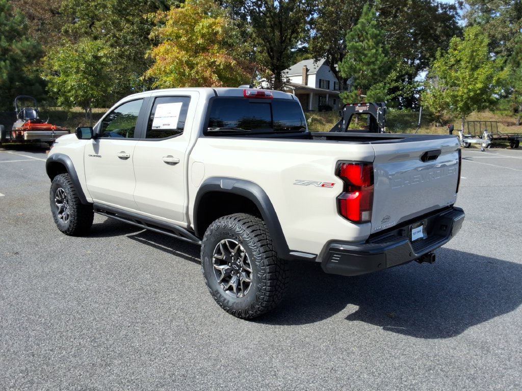 New 2026 Chevrolet Colorado ZR2 w/ Technology Package AWD/4WD image 7
