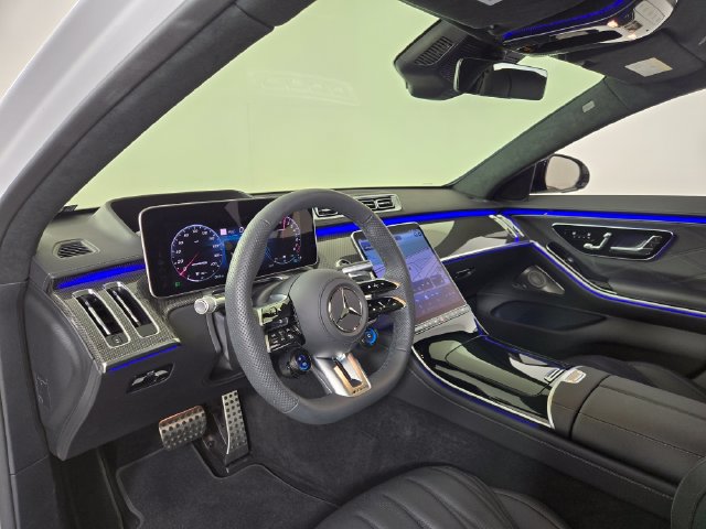 Used 2026 Mercedes-Benz S 63 AMG S image 19