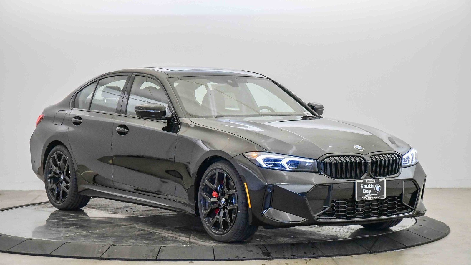 New 2026 BMW 330i Sedan w/ M Sport Package image 6