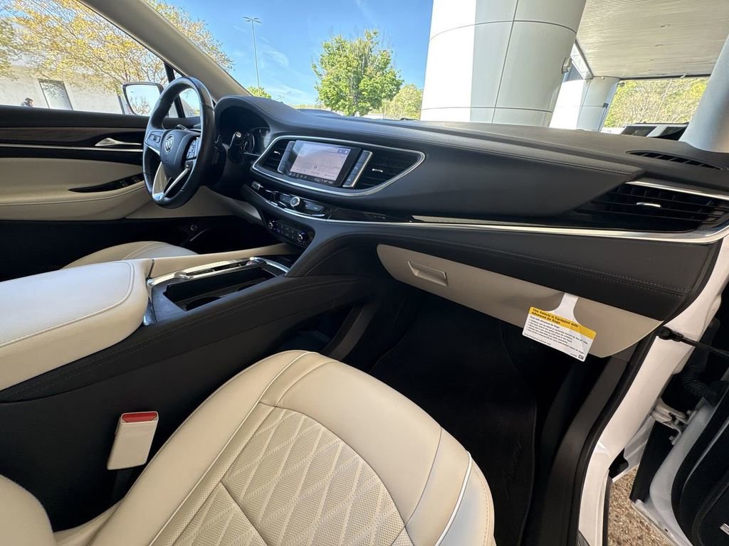 Certified 2024 Buick Enclave Avenir w/ Avenir Technology Package image 30