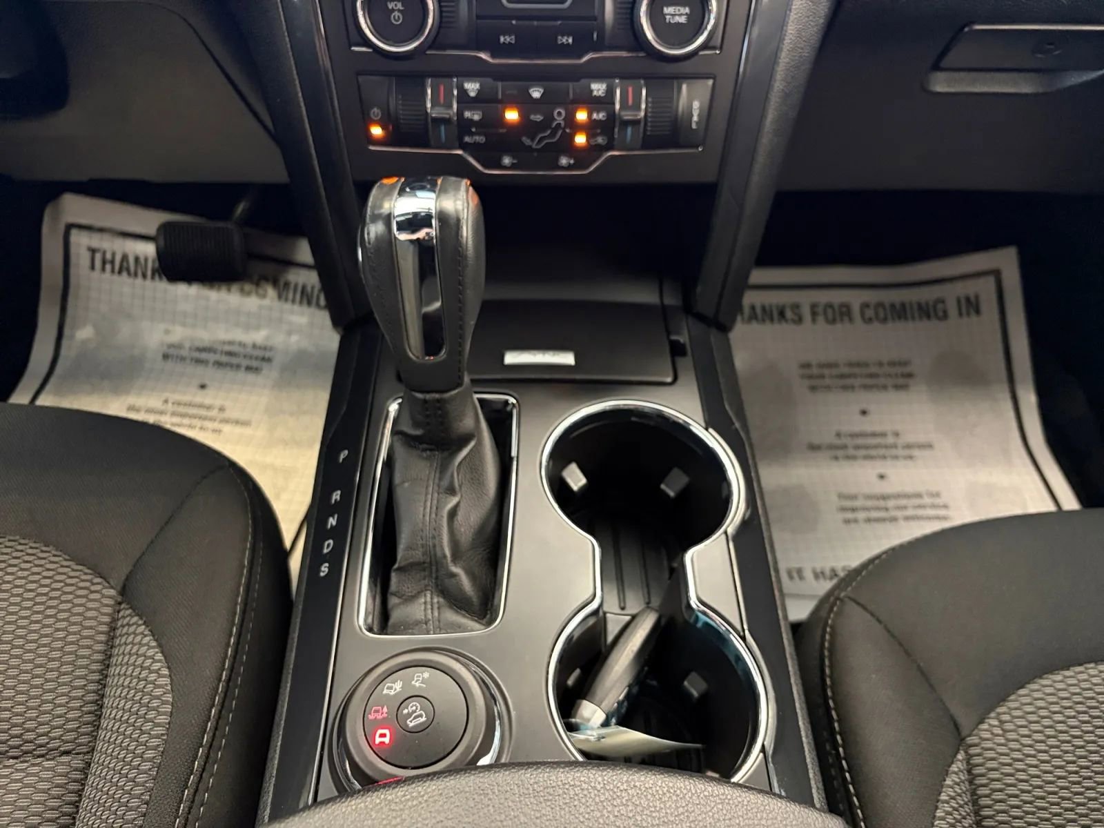 Used 2018 Ford Explorer XLT w/ Equipment Group 201A AWD/4WD image 27