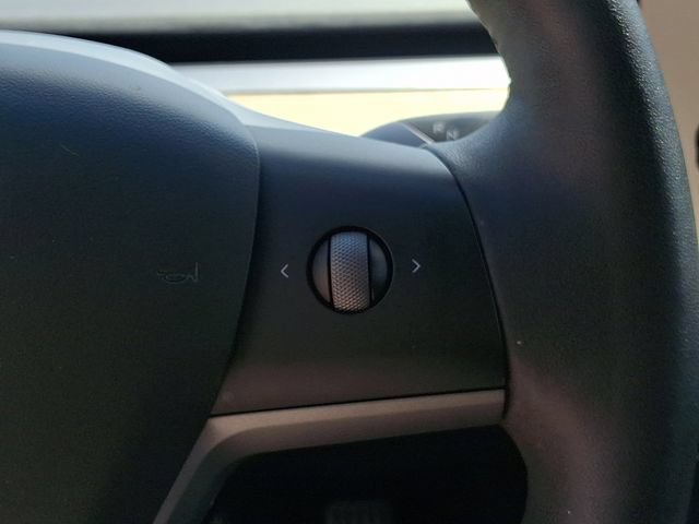 Used 2023 Tesla Model 3 Standard Range RWD image 25
