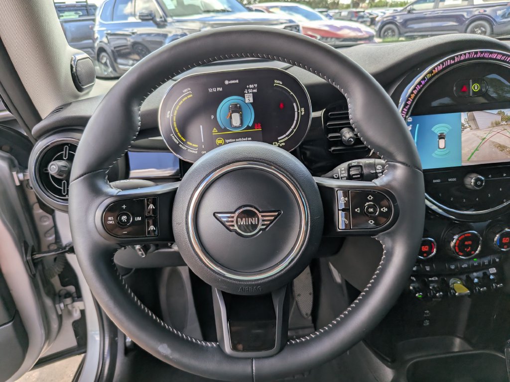 Used 2024 MINI Cooper SE FWD image 27