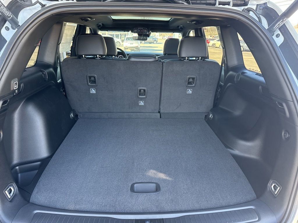 New 2025 Jeep Grand Cherokee Limited image 9