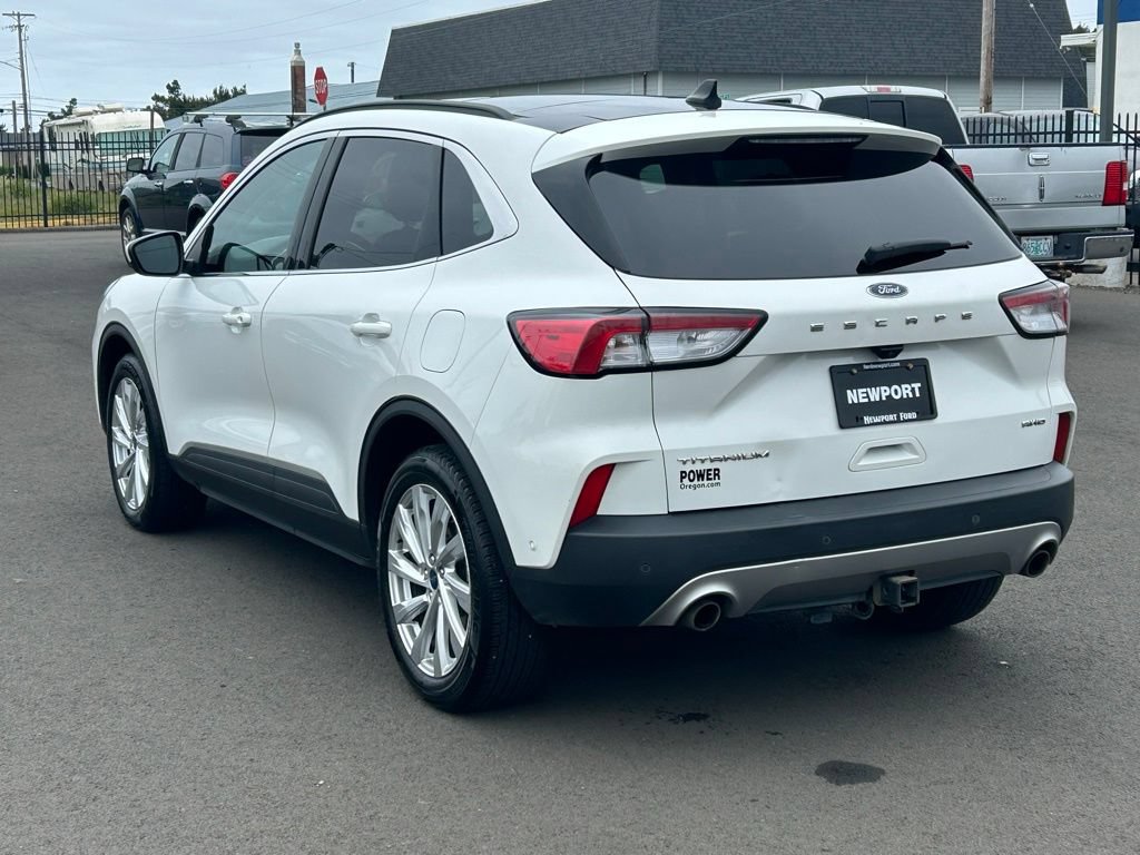 Used 2022 Ford Escape Titanium w/ Titanium Elite Package AWD/4WD image 9
