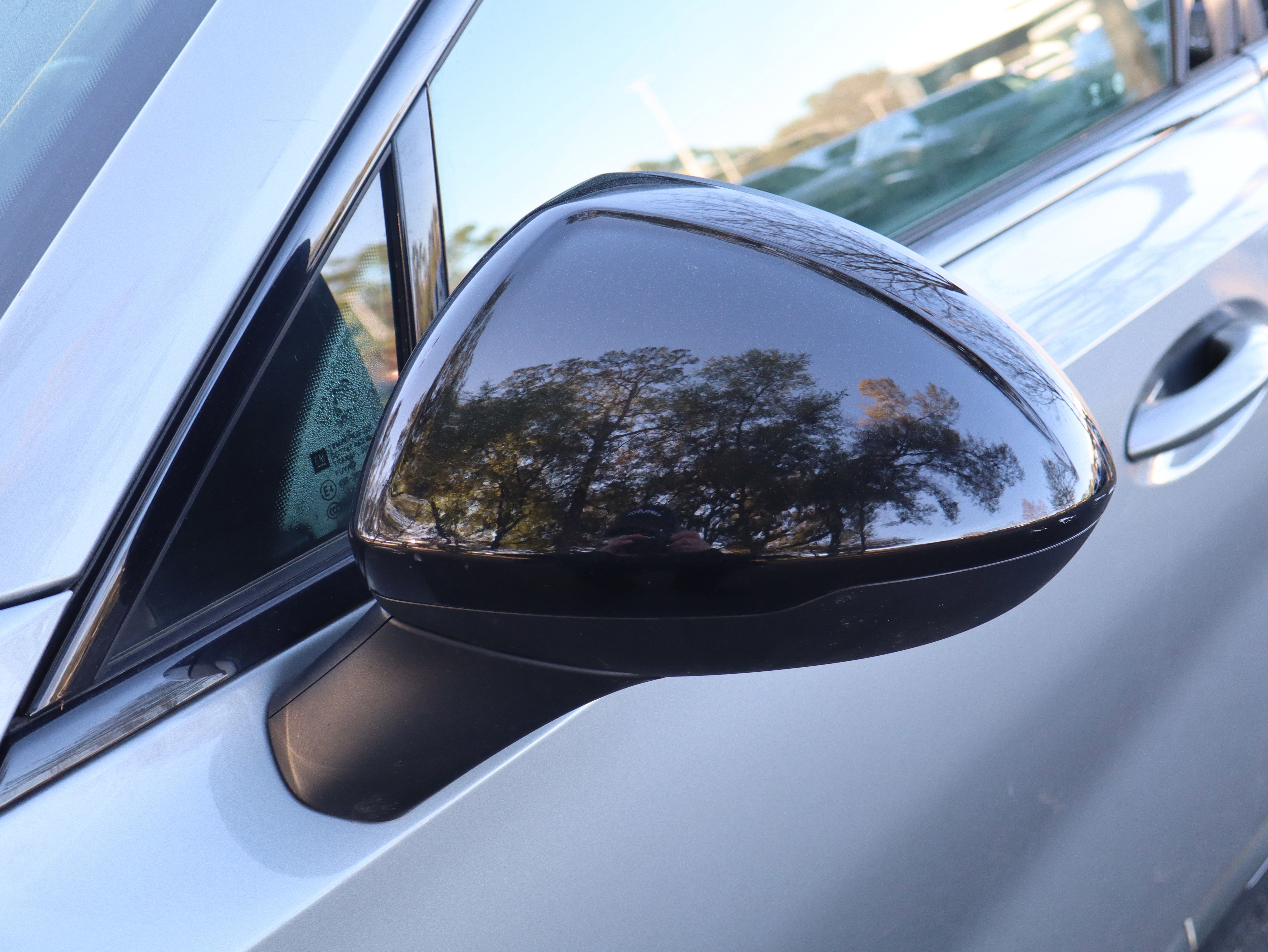 Used 2023 Buick Envision Essence w/ Sport Touring Package image 17