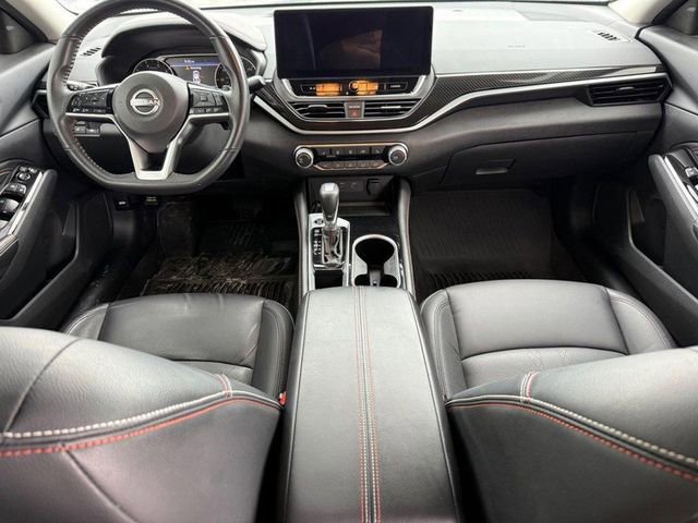 Used 2023 Nissan Altima 2.5 SR w/ SR Premium Package image 14