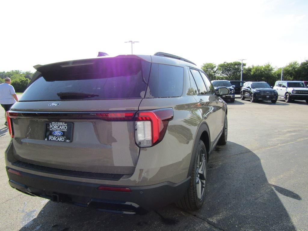 New 2027 Ford Explorer ST-Line w/ Premium Package AWD/4WD image 14