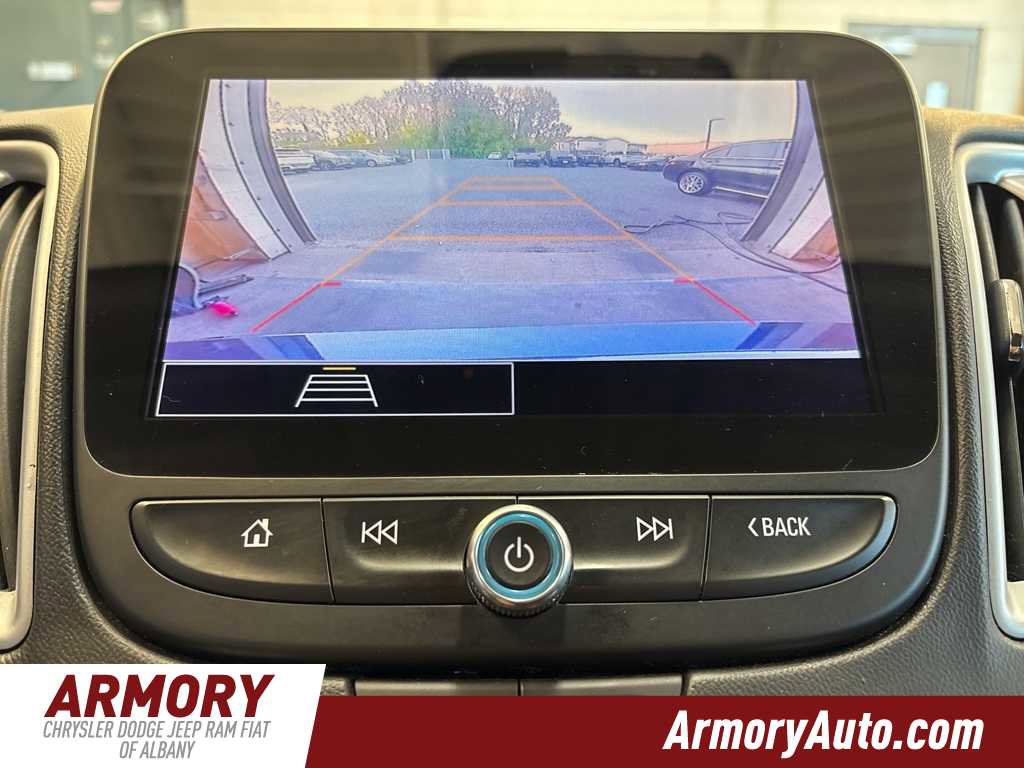 Used 2023 Chevrolet Malibu LT image 17