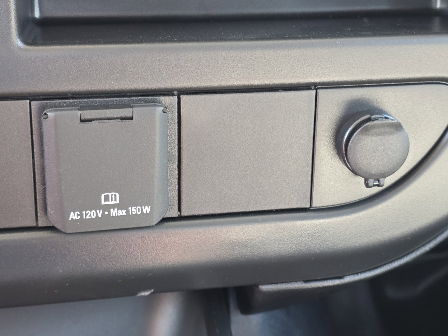 New 2026 Chevrolet Express 2500 w/ Driver Convenience Package RWD image 4