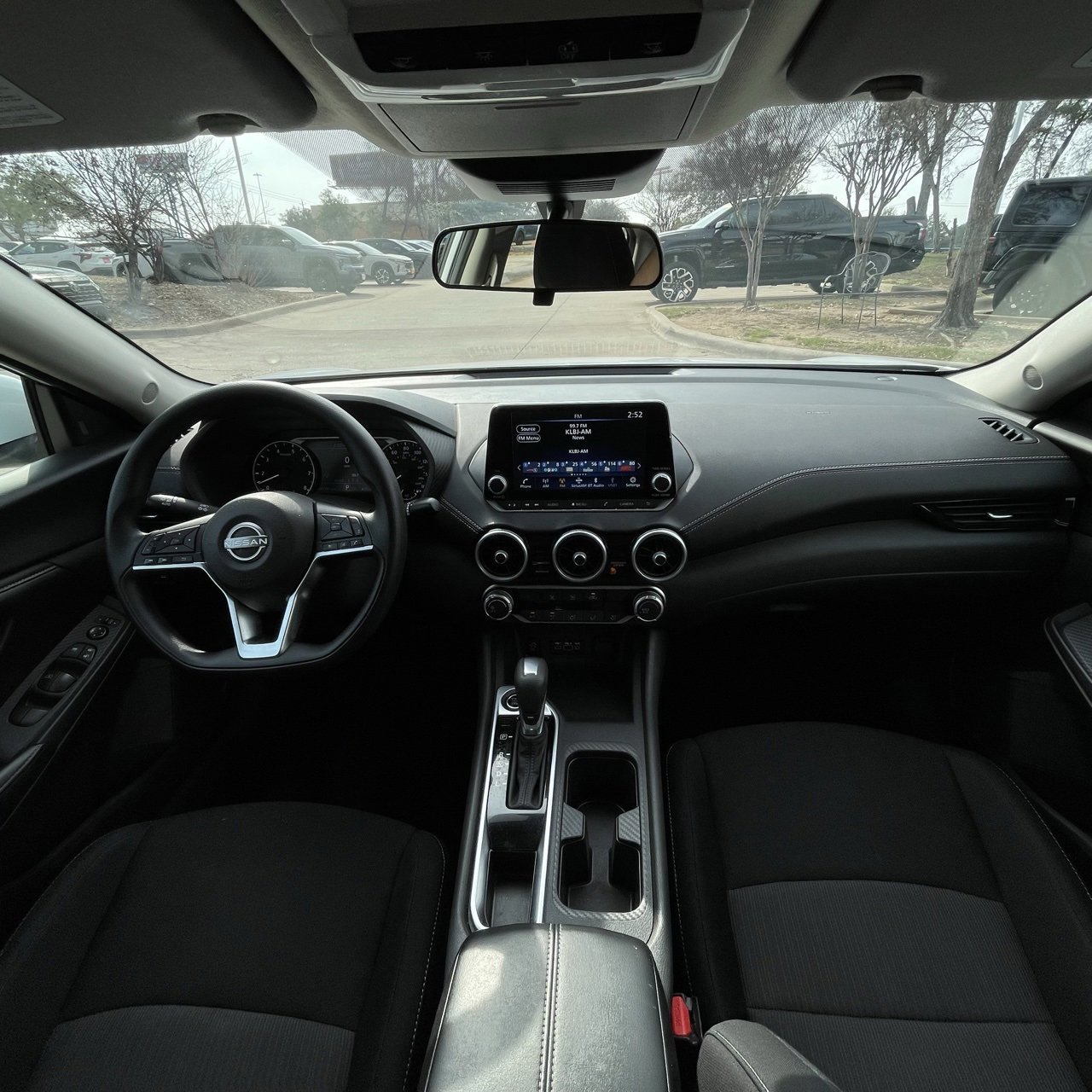 Used 2024 Nissan Sentra SV image 10