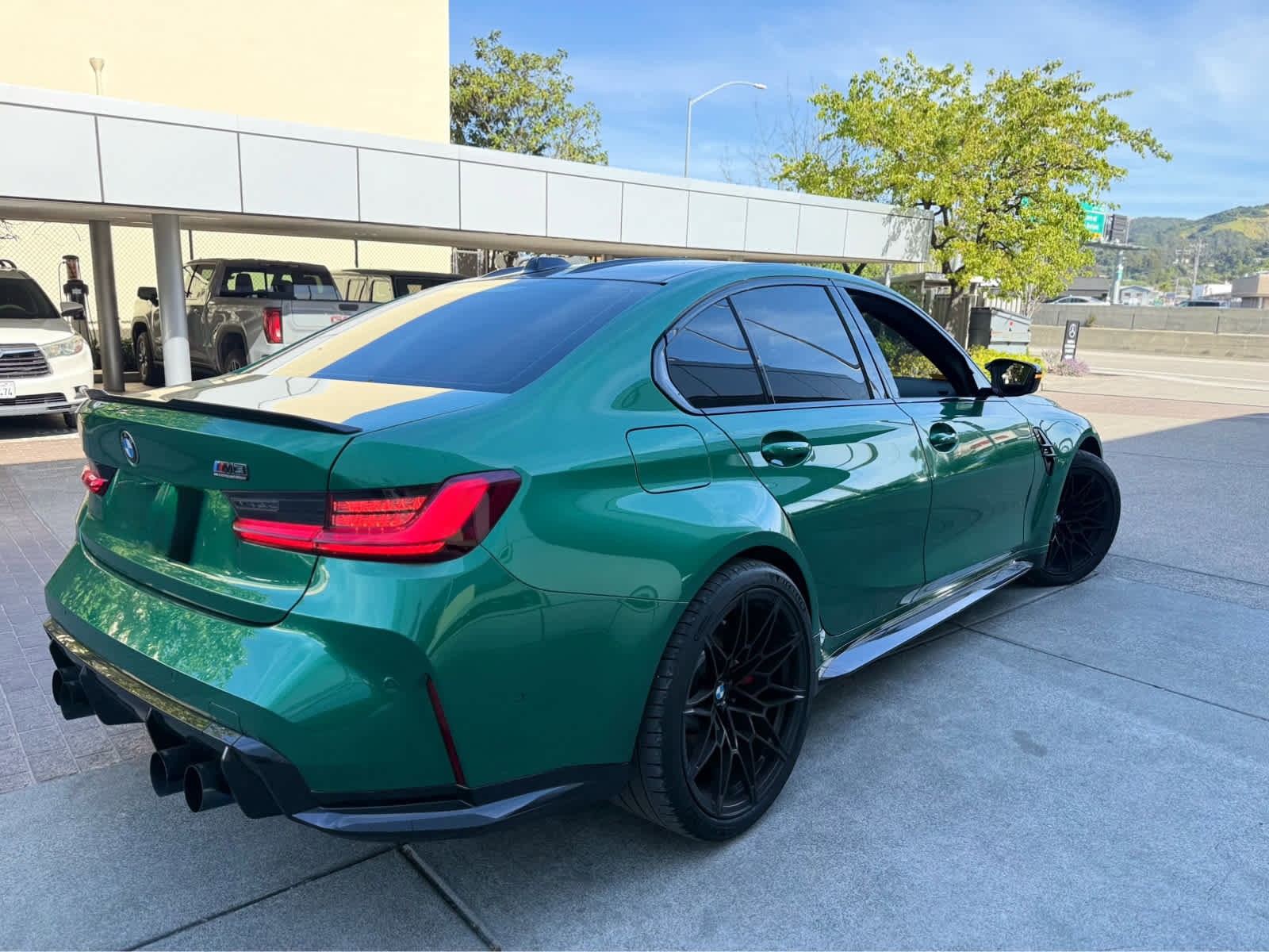 Used 2025 BMW M3 Competition w/ Executive Package image 4