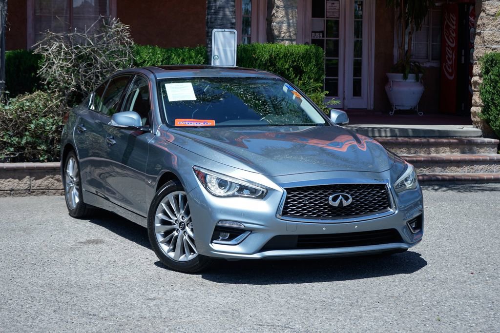 Used 2020 INFINITI Q50 Luxe w/ Essential Package (3.0T Luxe) AWD/4WD image 2