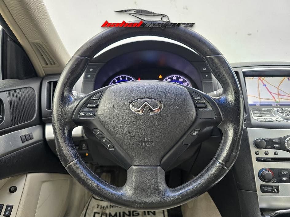 Used 2013 INFINITI G37 x w/ Premium Pkg image 18