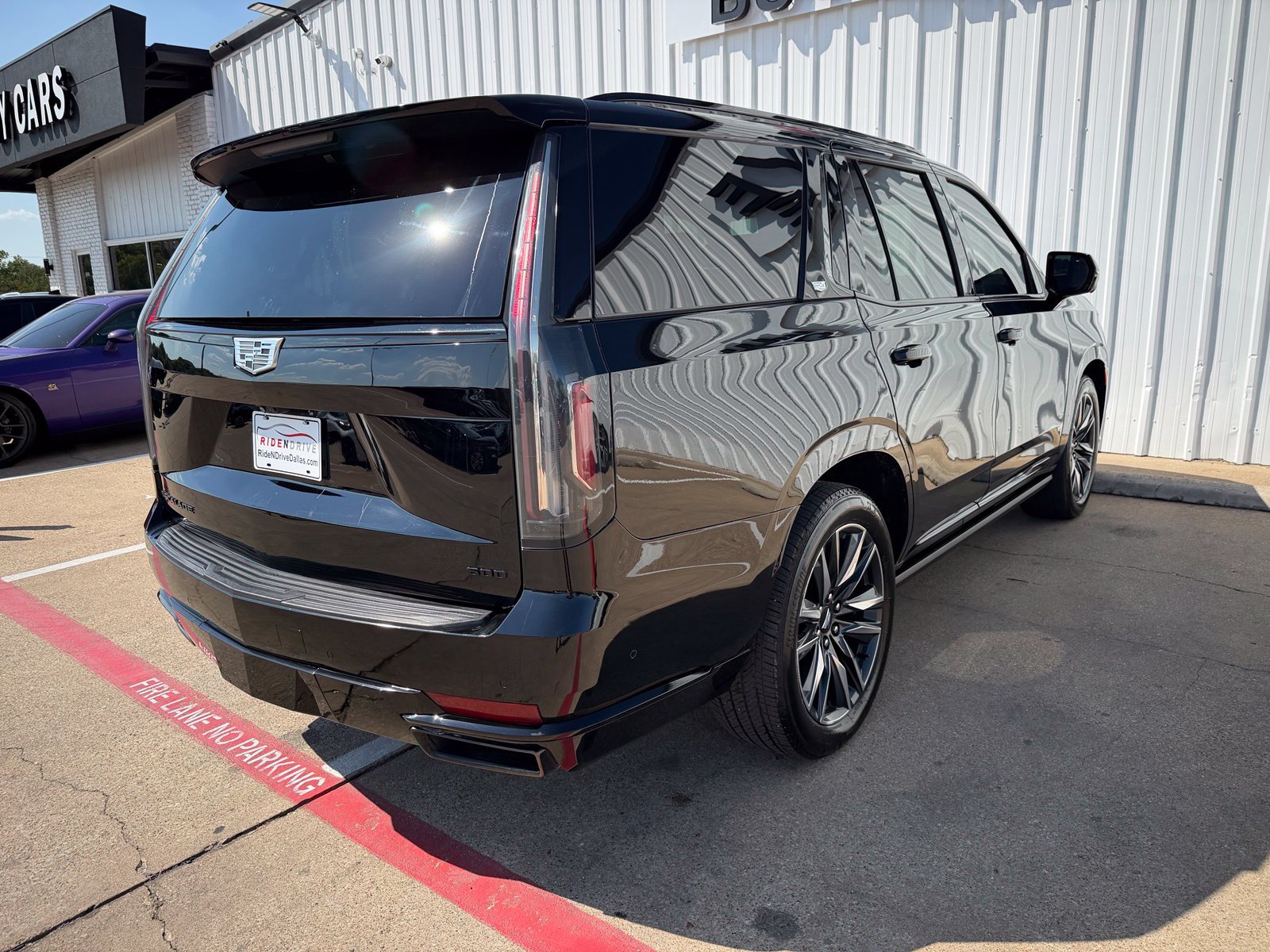 Used 2021 Cadillac Escalade Sport Platinum AWD/4WD image 8