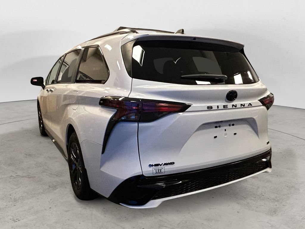 New 2026 Toyota Sienna XSE AWD/4WD image 3