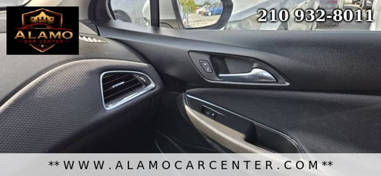 Used 2018 Chevrolet Cruze LS FWD image 37