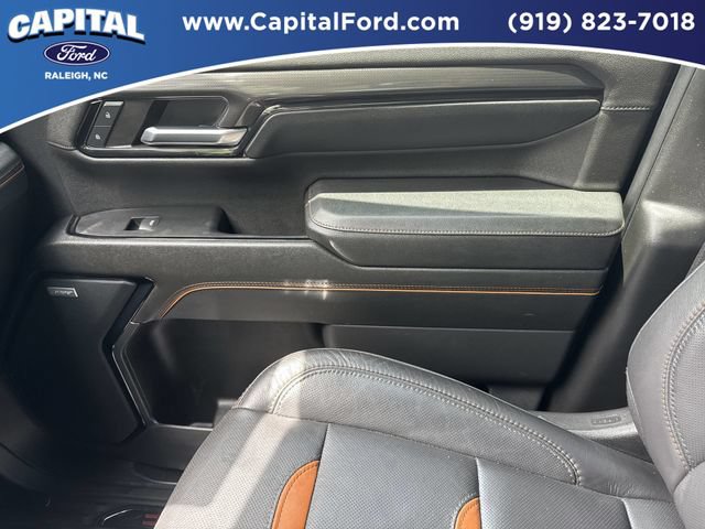 Used 2024 GMC Sierra 2500 AT4 w/ AT4 Preferred Package AWD/4WD image 29