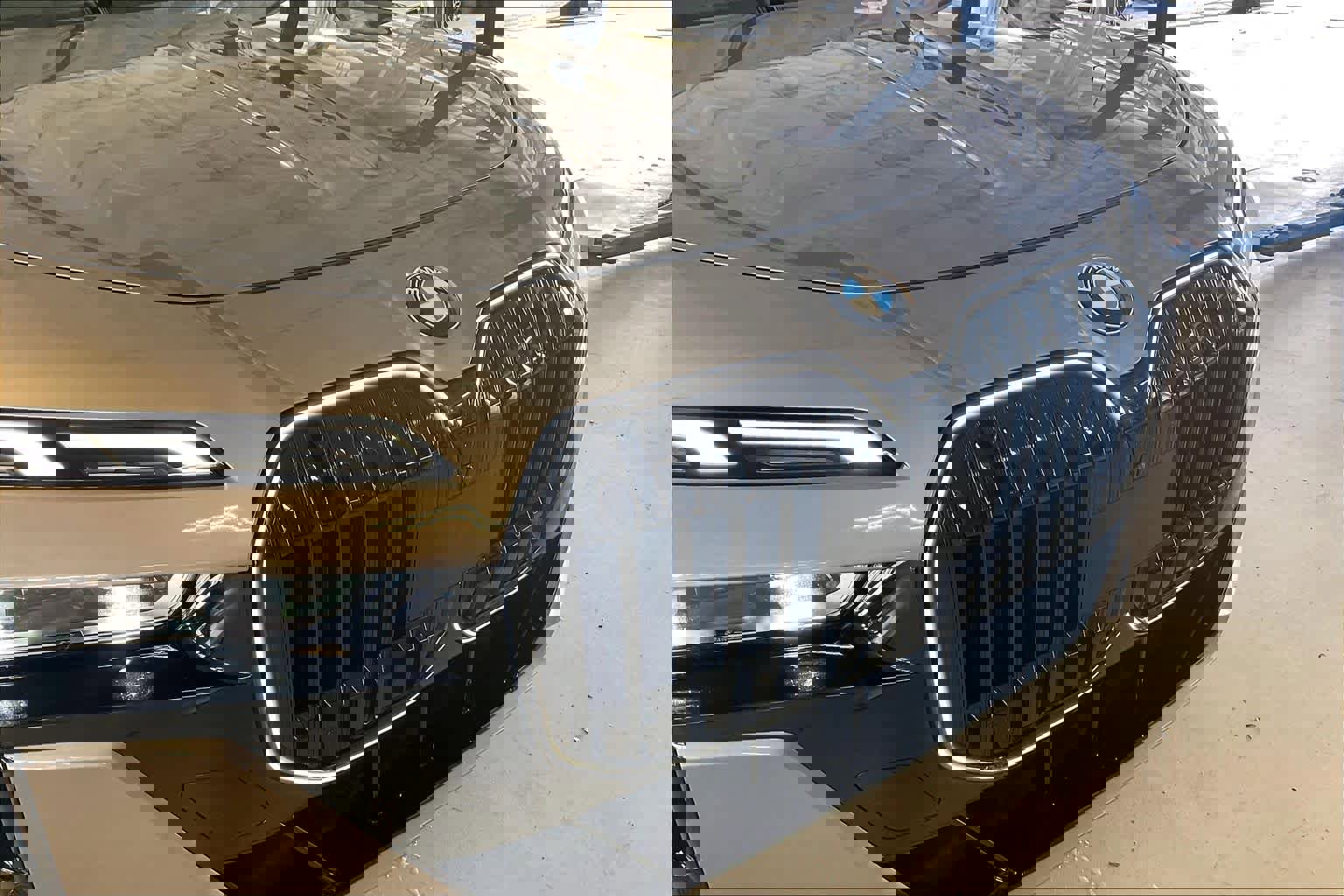 Certified 2024 BMW 760i xDrive AWD/4WD image 30