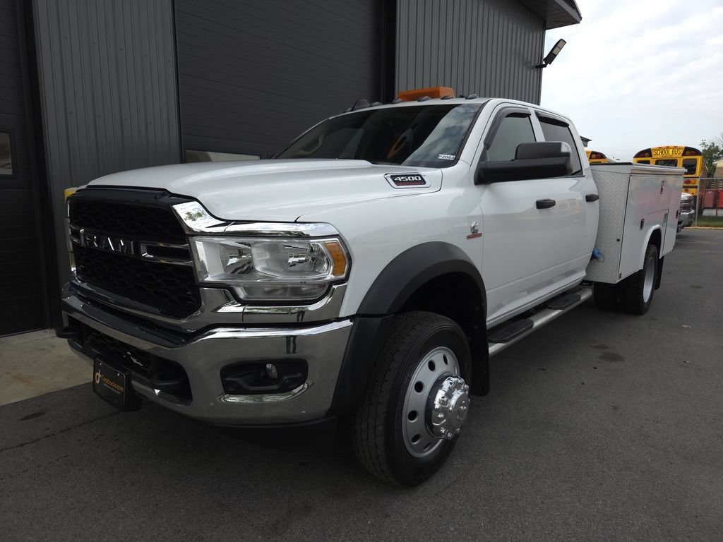 Used 2020 RAM 4500 Tradesman w/ Chrome Appearance Group AWD/4WD image 3