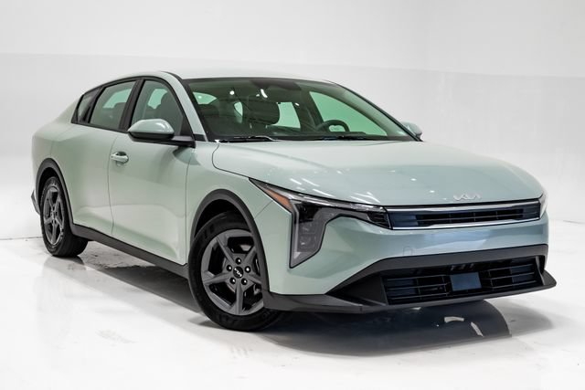 Used 2025 Kia K4 FWD image 6