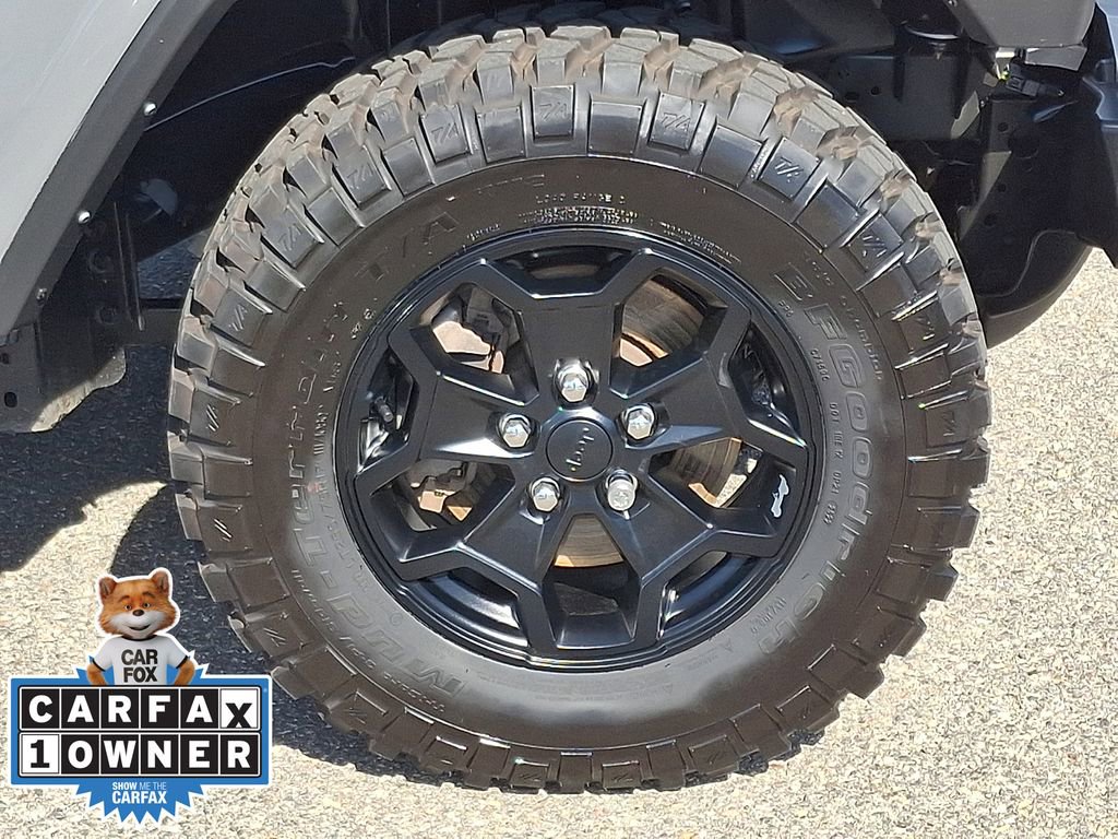 Used 2022 Jeep Gladiator Willys AWD/4WD image 8
