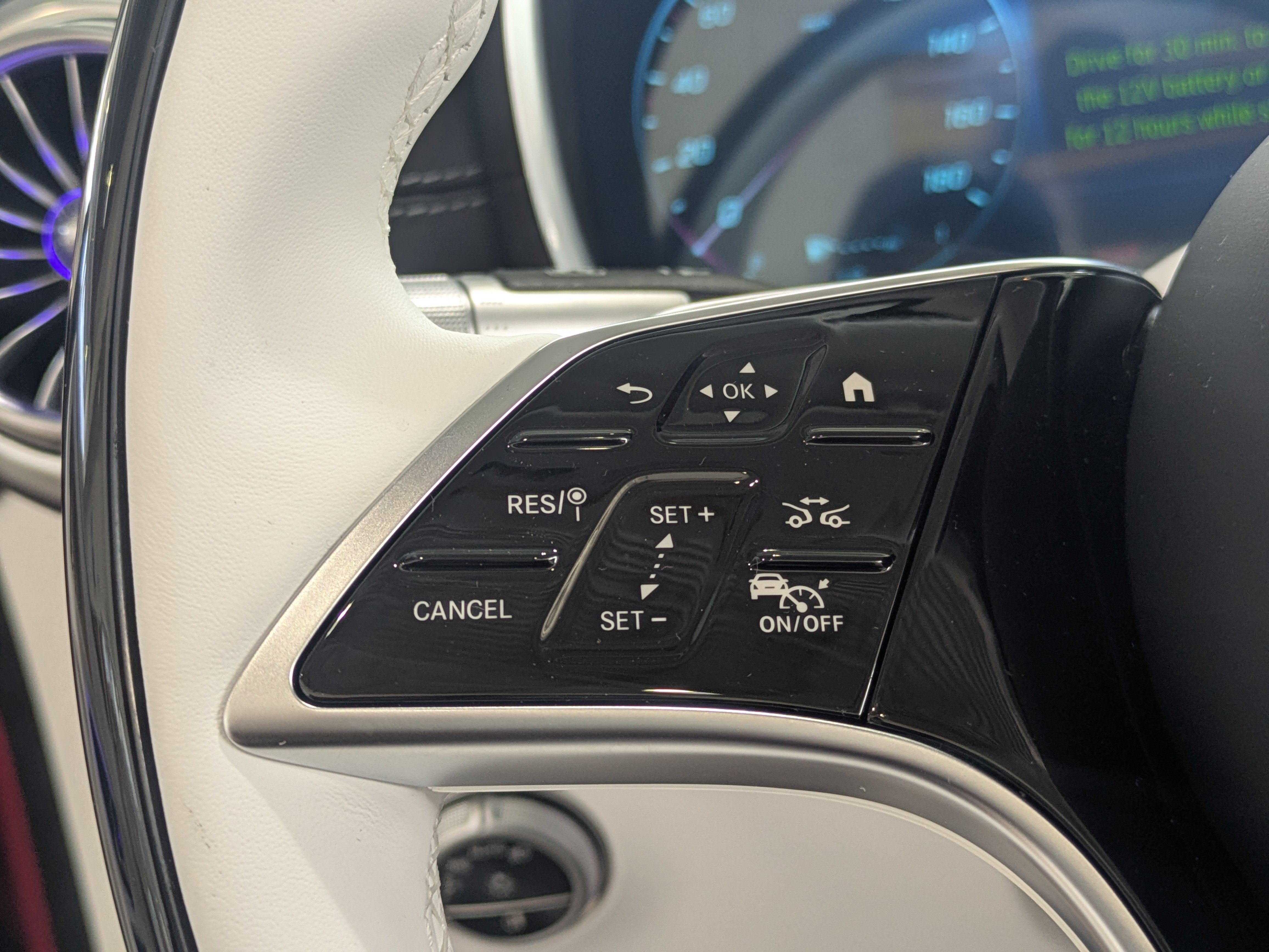 New 2026 Mercedes-Benz Maybach SL 680 image 14