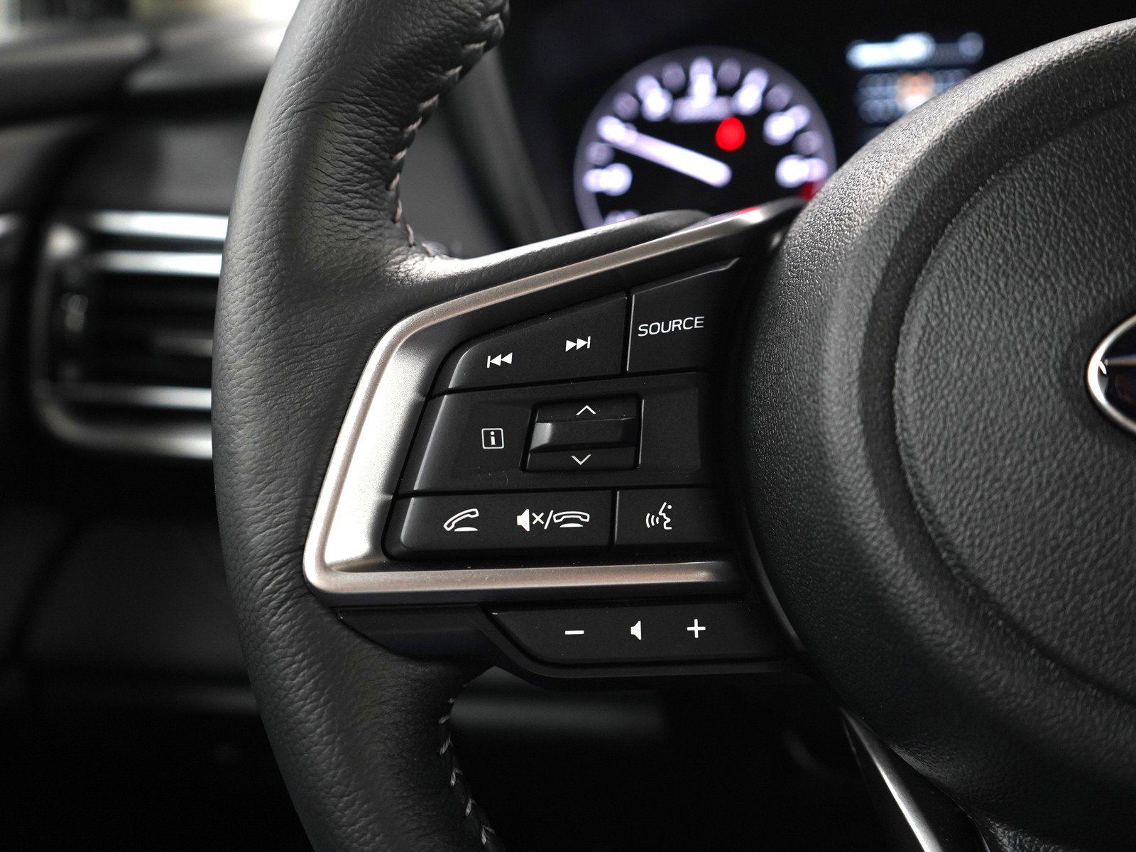 Used 2023 Subaru Legacy Limited image 22