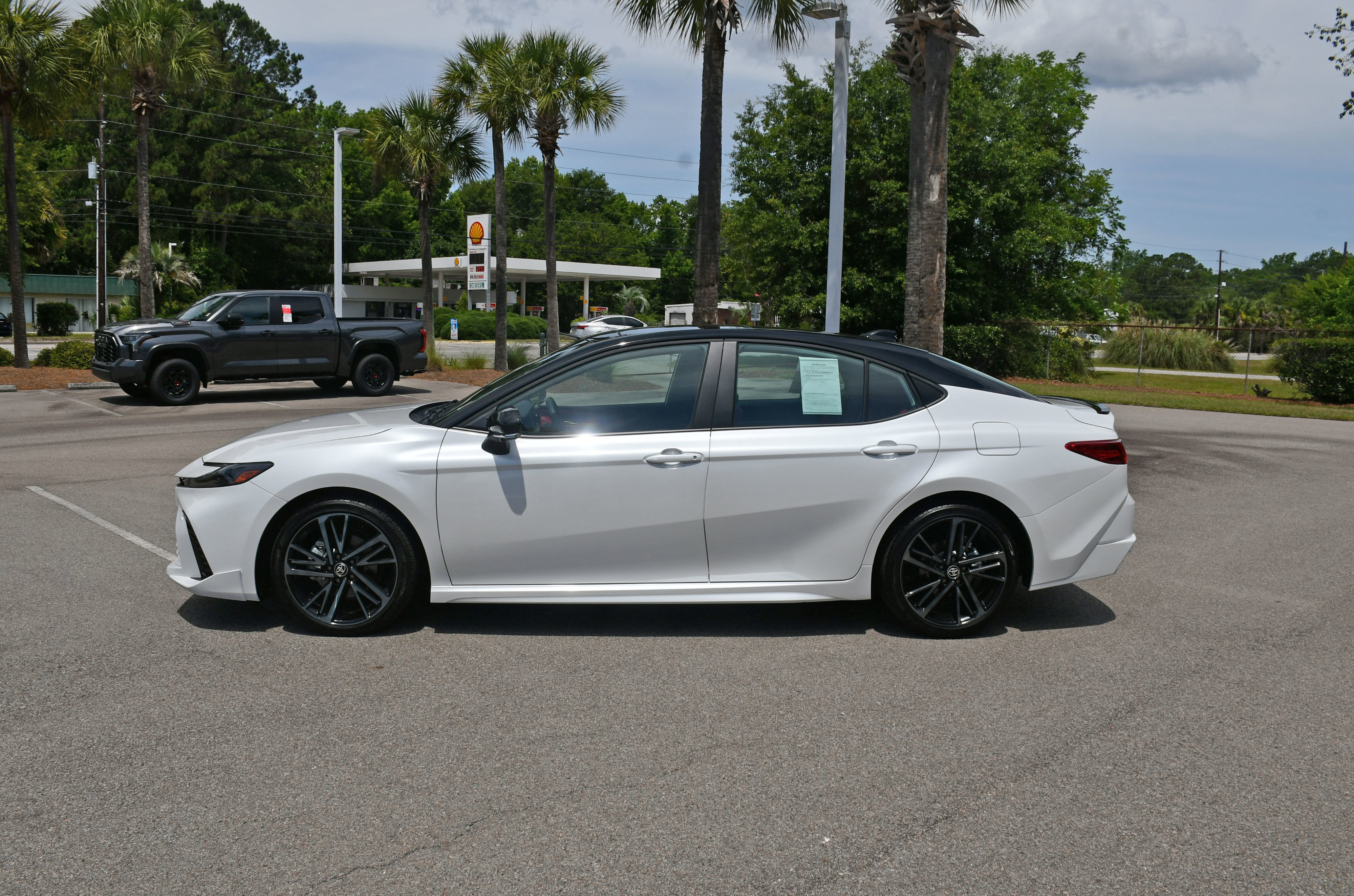 Used 2026 Toyota Camry XSE w/ Premium Plus Package FWD image 5