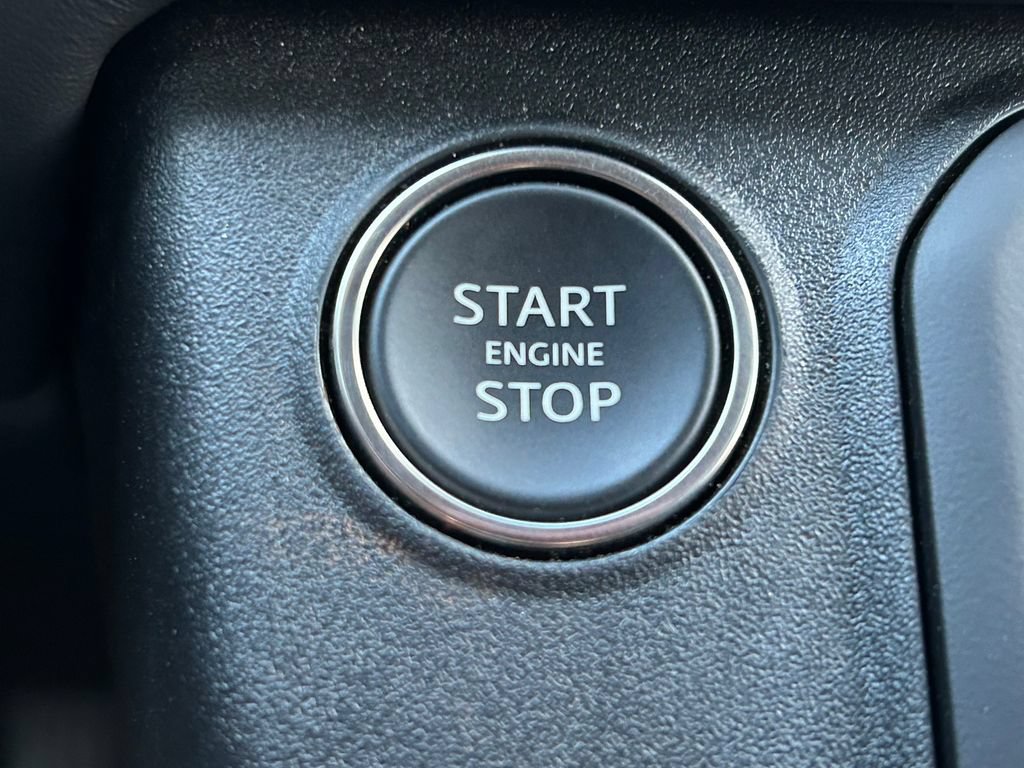 Used 2024 Land Rover Defender 130 Outbound AWD/4WD image 30