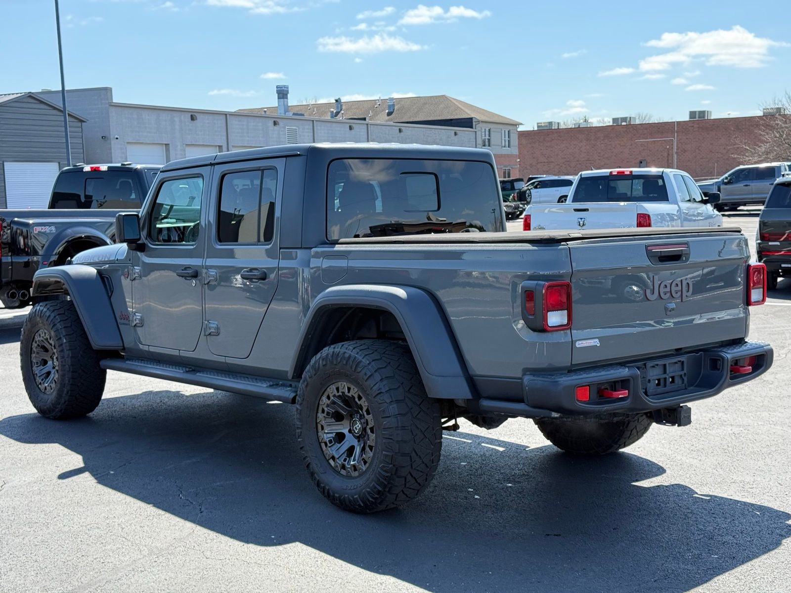 Used 2020 Jeep Gladiator Rubicon w/ Cold Weather Group AWD/4WD image 5