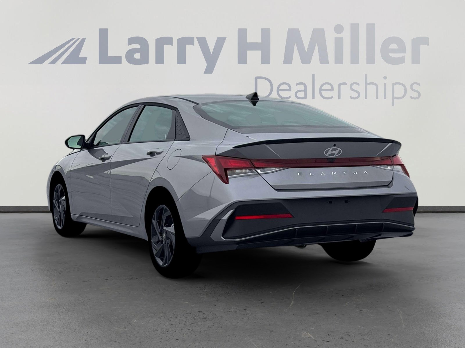 New 2026 Hyundai Elantra Sport image 5