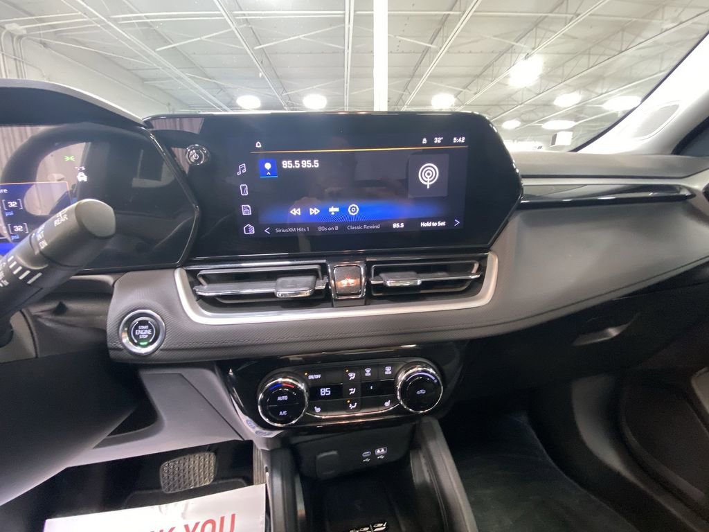 Certified 2024 Chevrolet TrailBlazer LT w/ Convenience Package image 18