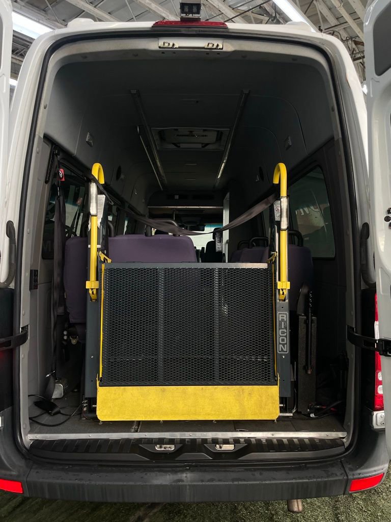 Used 2008 Dodge Sprinter 3500 w/ Window Group Iv Fixed Glass image 12