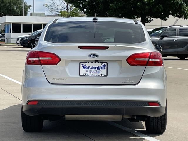 Used 2016 Ford Focus SE FWD image 5