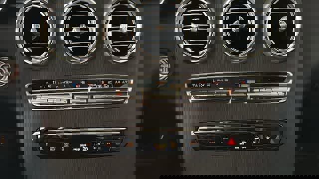 Used 2022 Mercedes-Benz GLC 300 image 23