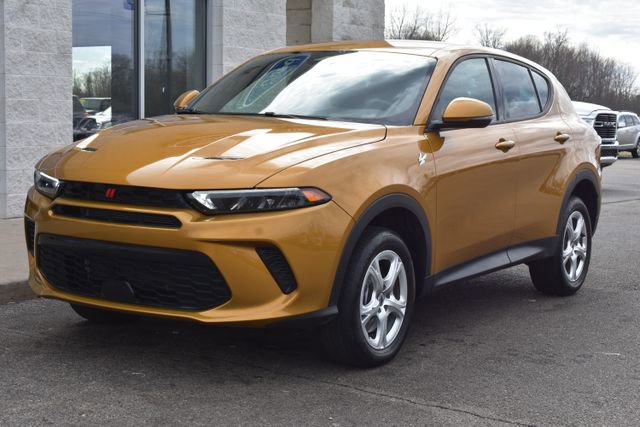 Used 2024 Dodge Hornet GT w/ Cold Weather Group AWD/4WD image 16