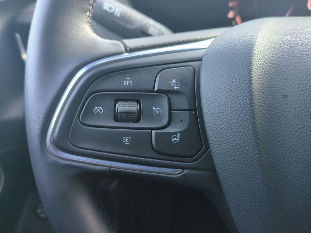 Used 2024 Buick Envista Avenir image 28