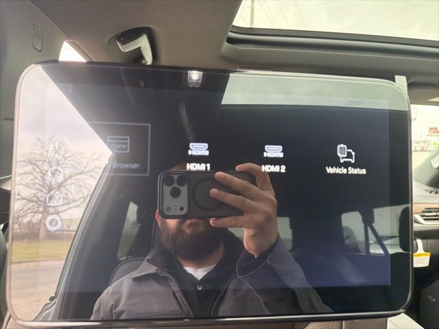 New 2026 GMC Yukon XL Denali w/ Denali Reserve Package image 39