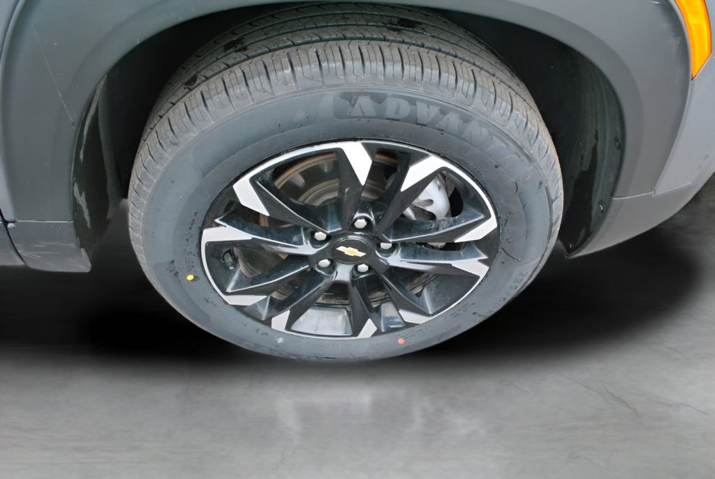 Used 2021 Chevrolet TrailBlazer LT w/ Convenience Package image 8